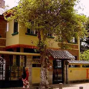 *** Hotel Cayman Ecuador