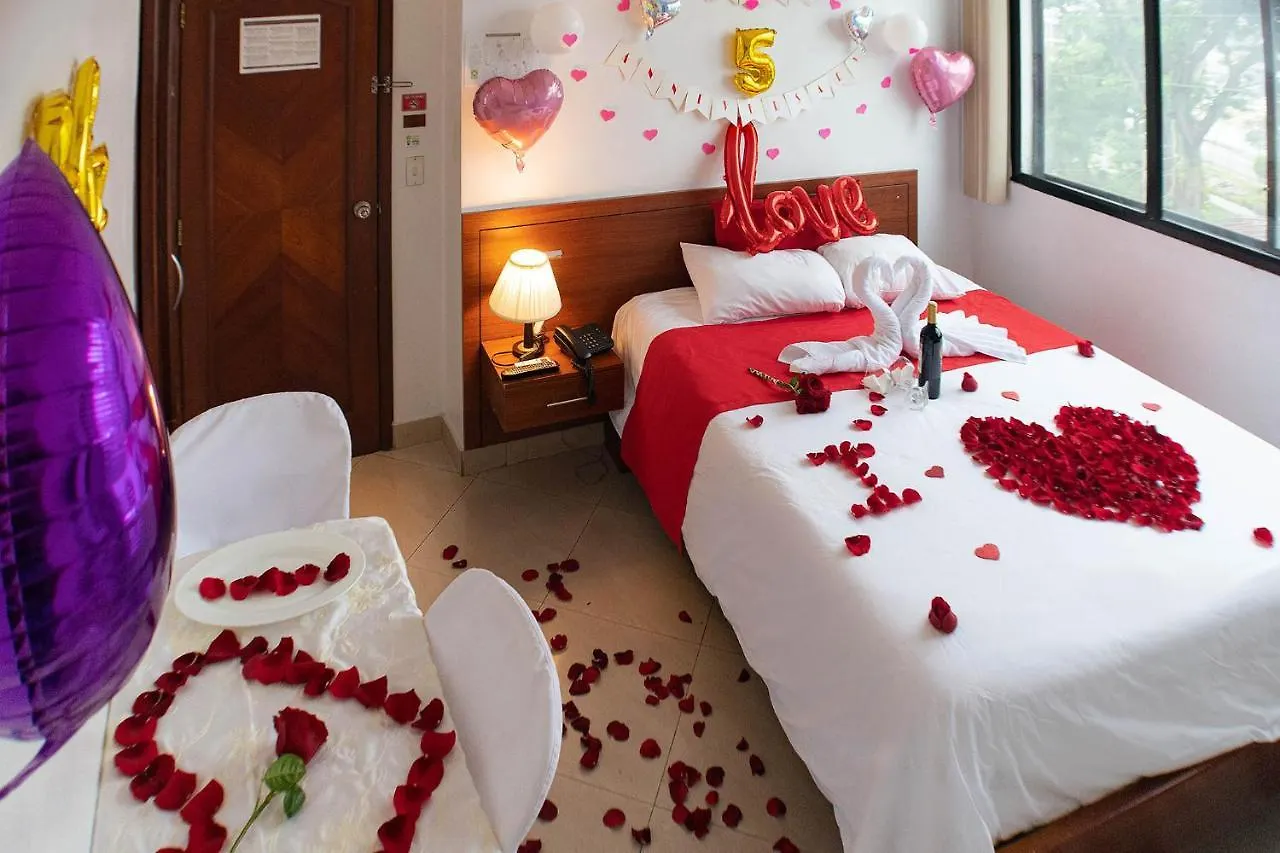 Hotel Castell Guayaquil 3*,