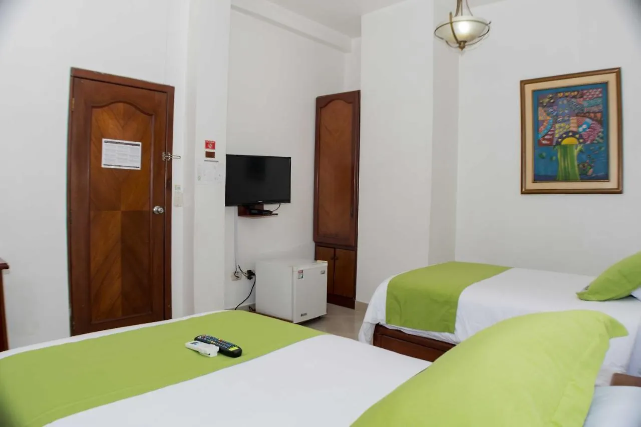 Hotel Castell Guayaquil 3*,  Ecuador